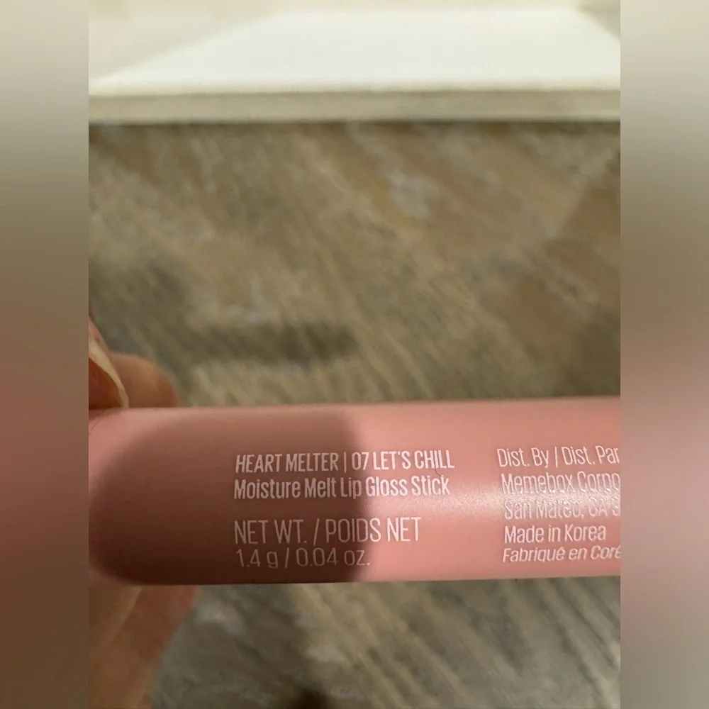 KAJA BEAUTY HEART MELTER LIP GLOSS STICK. NWOB. LETS CHILL